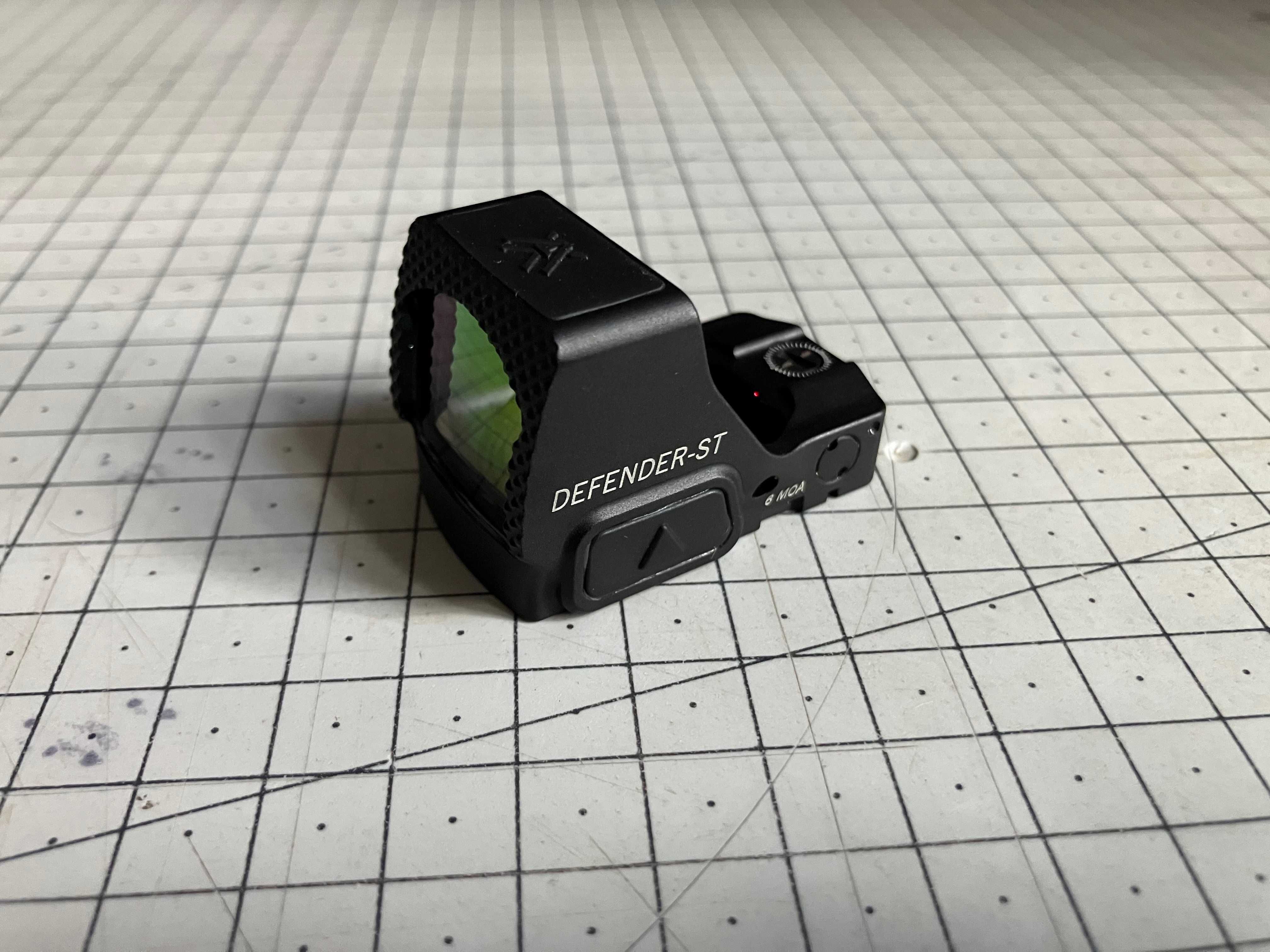 Kolimator Vortex Defender-ST (Czerwony, 6-MOA)