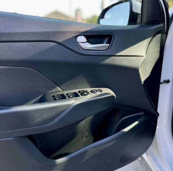 2021 Hyundai Accent