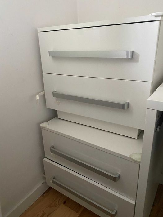 Szafki nocne - białe połysk