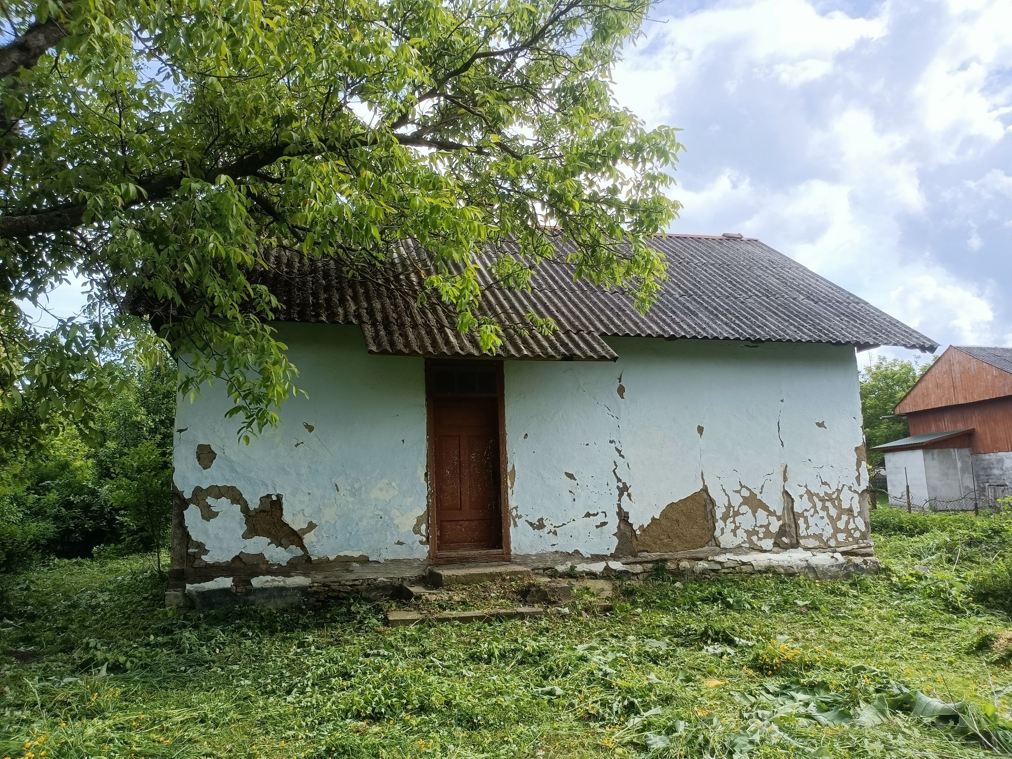 Продам хату в селі Довпотів (Івано Франківськ)