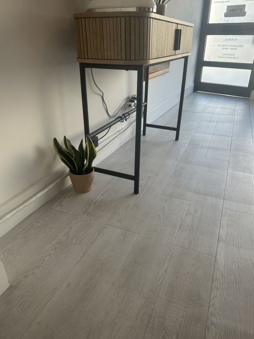 Aparador madeira com gavetas