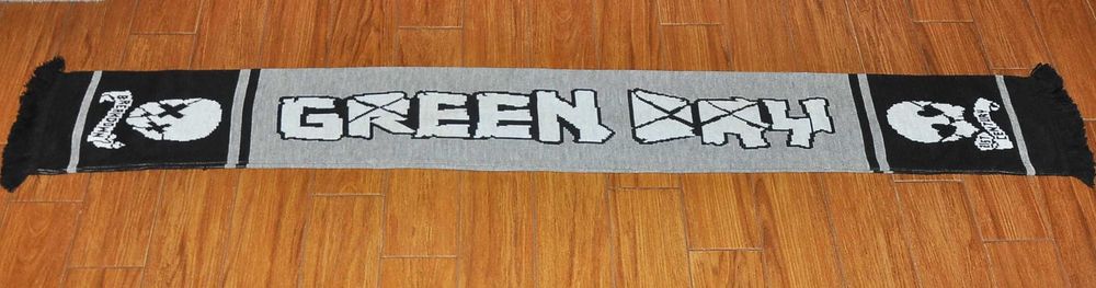GREEN DAY - Szalik Piłkarski