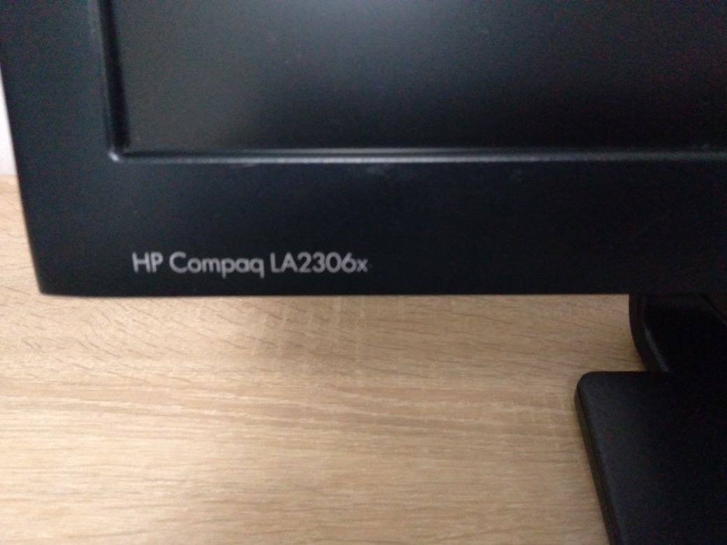 Продаж монітора HP Compaq LA2306x