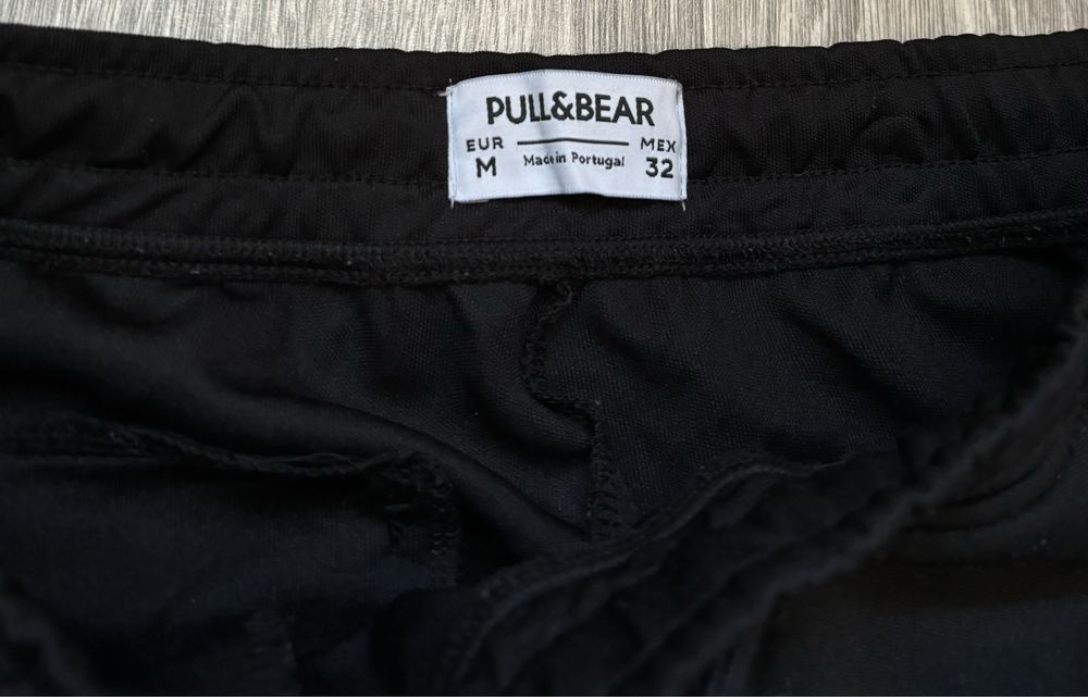 Штаны.Pull&Bear на лампасах и кнопках,оригинал.M