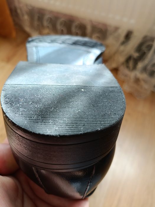 Шикарні шкіряні туфлі 41р.