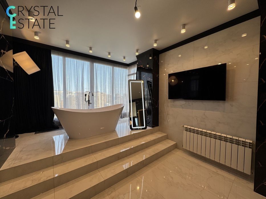 Четырехкомнатная квартира, терраса, панорама моря