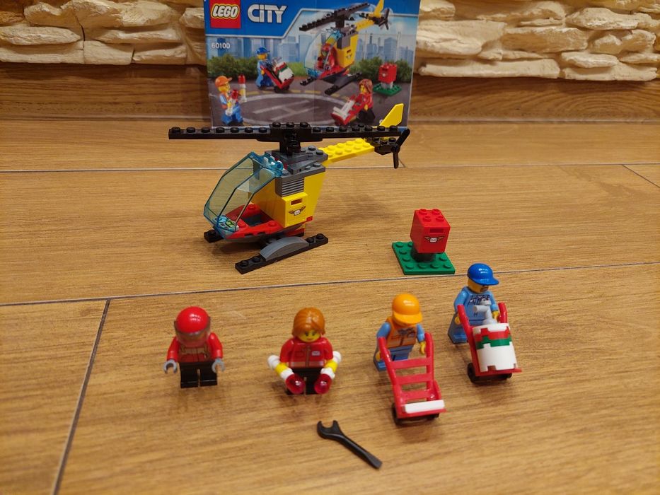 Lego city 60100 zestaw startowy lotnisko