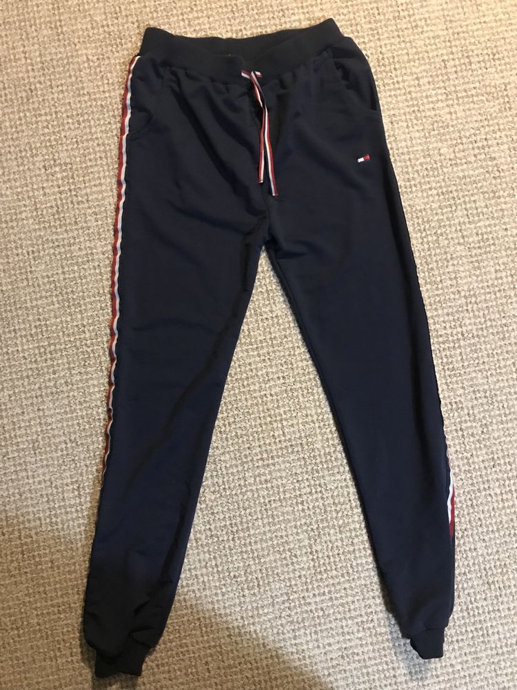 Спортивный костюм Tommy Hilfiger. Новый. 44/46+