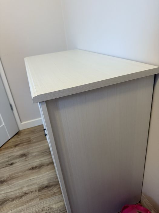 Komoda Ikea Aspelund biała szuflady