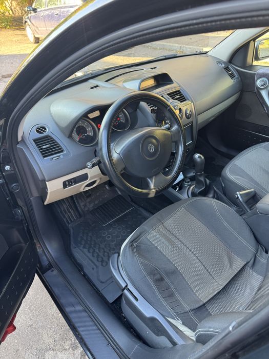 Продам Рено Меган 2