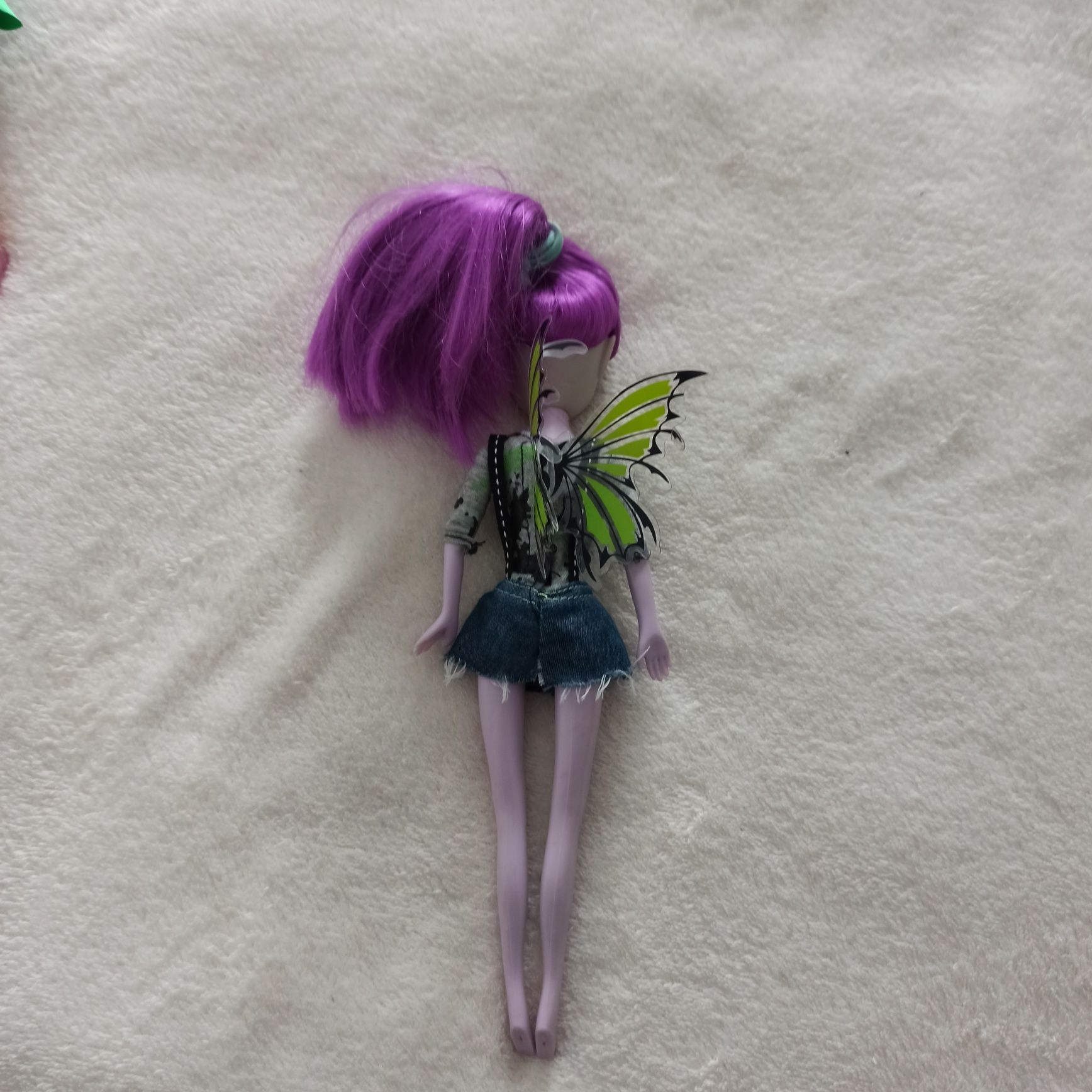 Barbie tipo Monster High