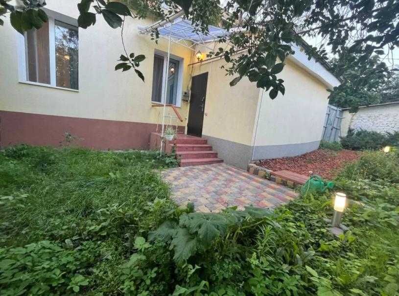 Часть дома у метро «Холодная гора»