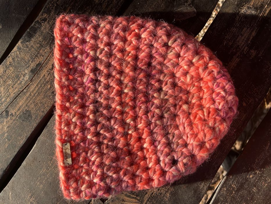 Czapka gruba zimowa nowa robiona ręcznie na szydełku