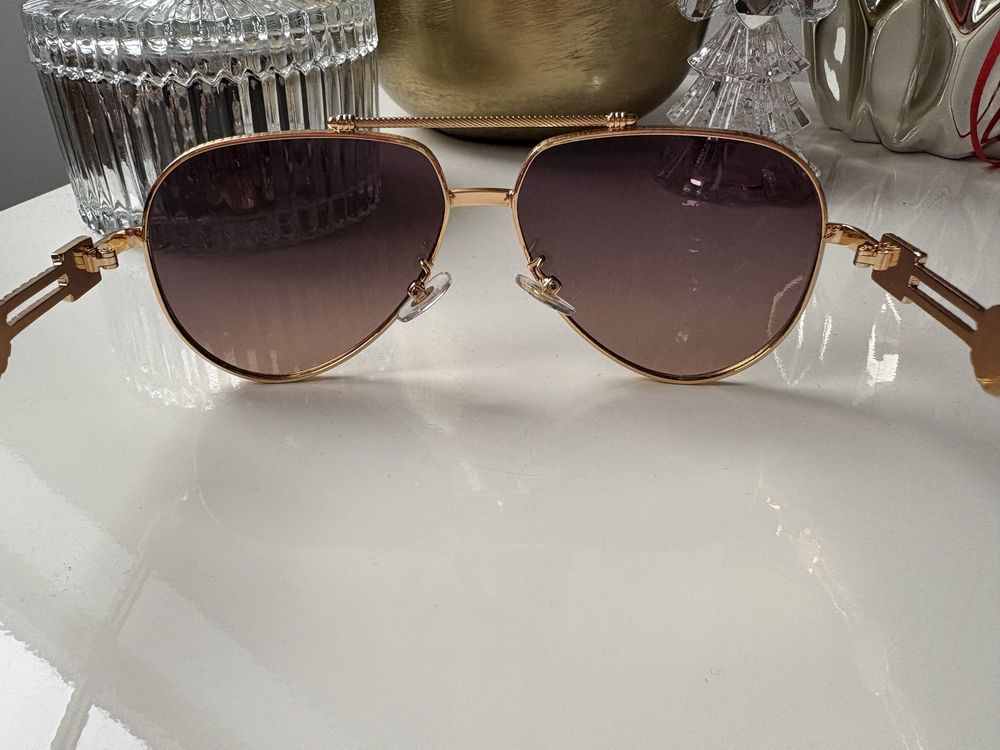 Okulary pilotki z filtrem UV400 i polaryzacją złote Versace