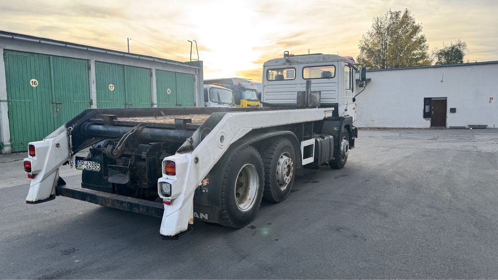 Man 26-343 F-2000 Manual 6x2 Os skretna .