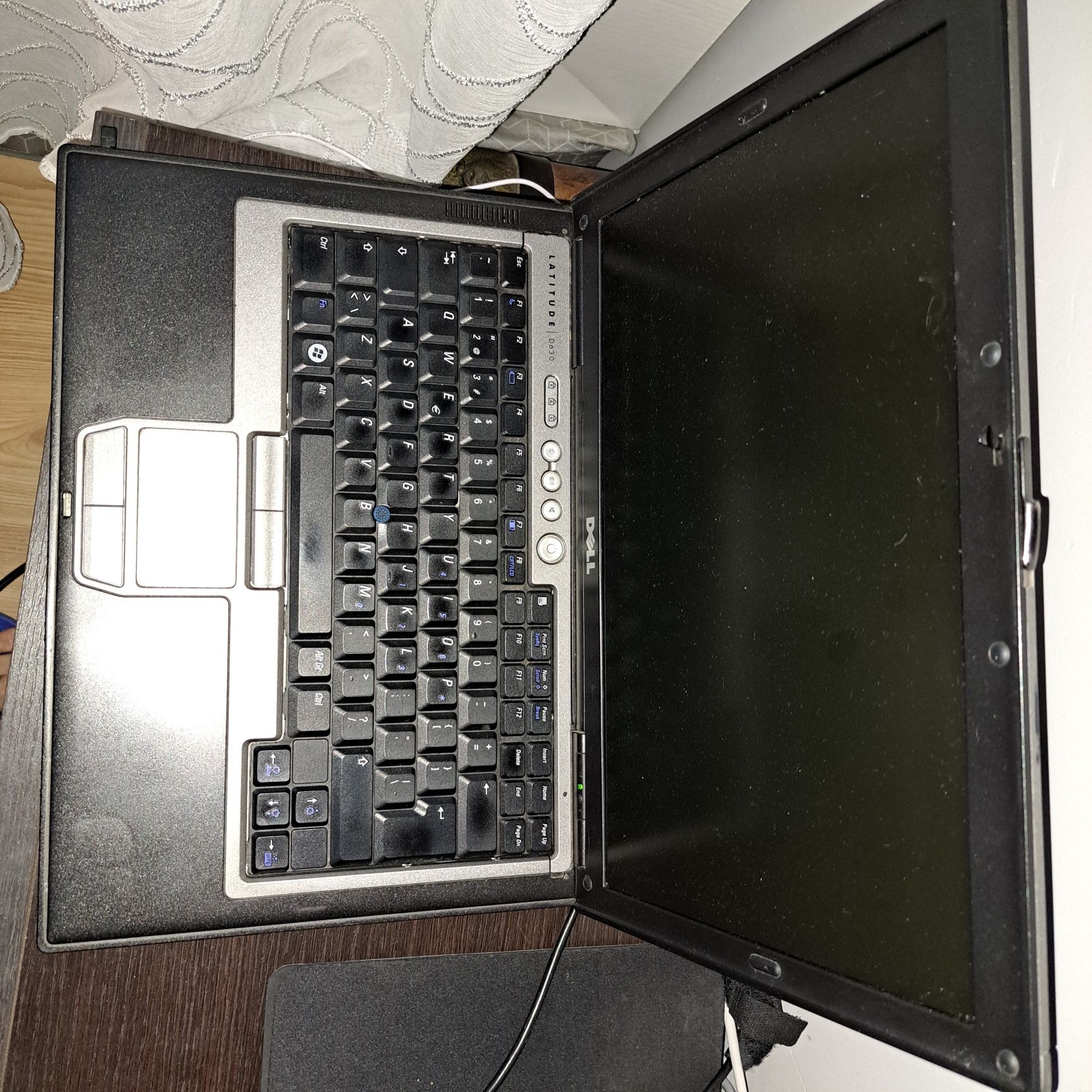 Sprzedam laptop Dell latitude d630 14 cali