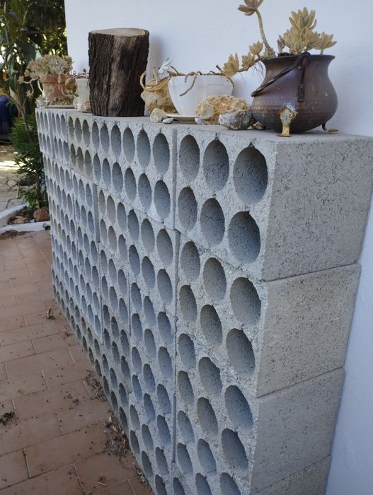 Blocos de Cimento para Garrafeira.