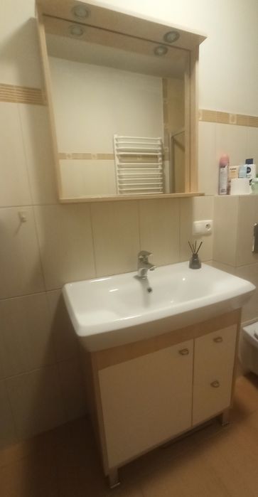 Zestaw szafka łazienkowa z umywalką plus lustro