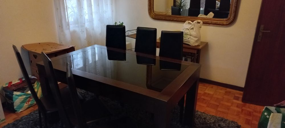 Mesa de Sala de Jantar ,com 6 Cadeira