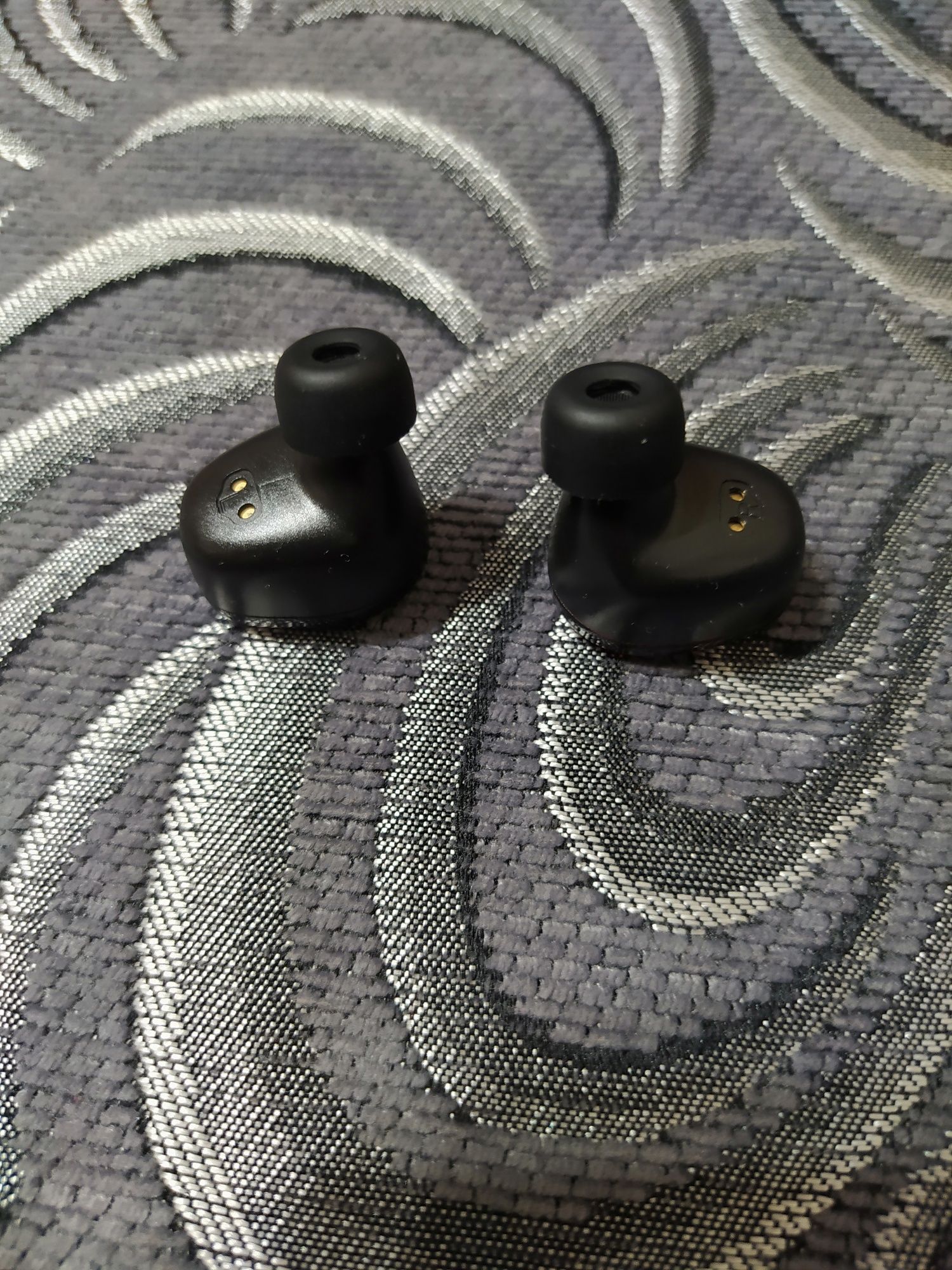 Продам беспроводные наушники вкладыши Wireless Earbuds K08 WTS Hi-Fi