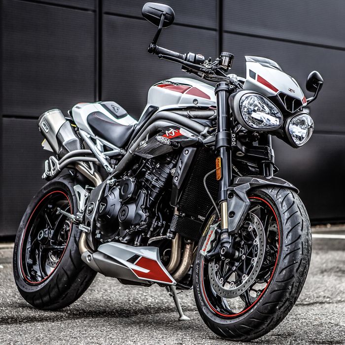 Triumph speed triple 1050 rs  części