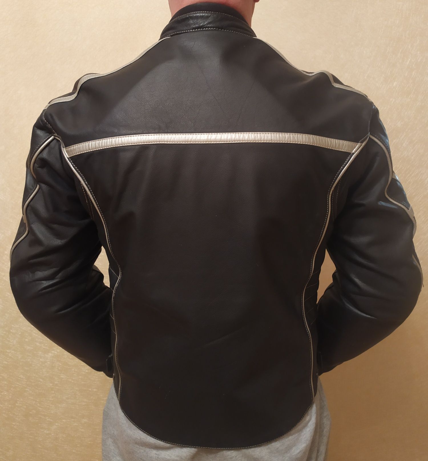 Мото куртка Padana, розмір 50, натуральна шкіра