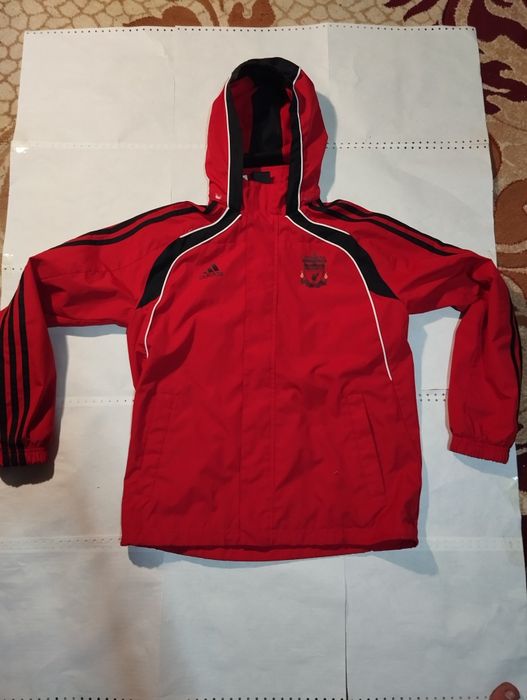 Ветровка  Adidas x LVP с капюшоном