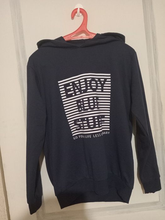 Кофточка с капюшоном