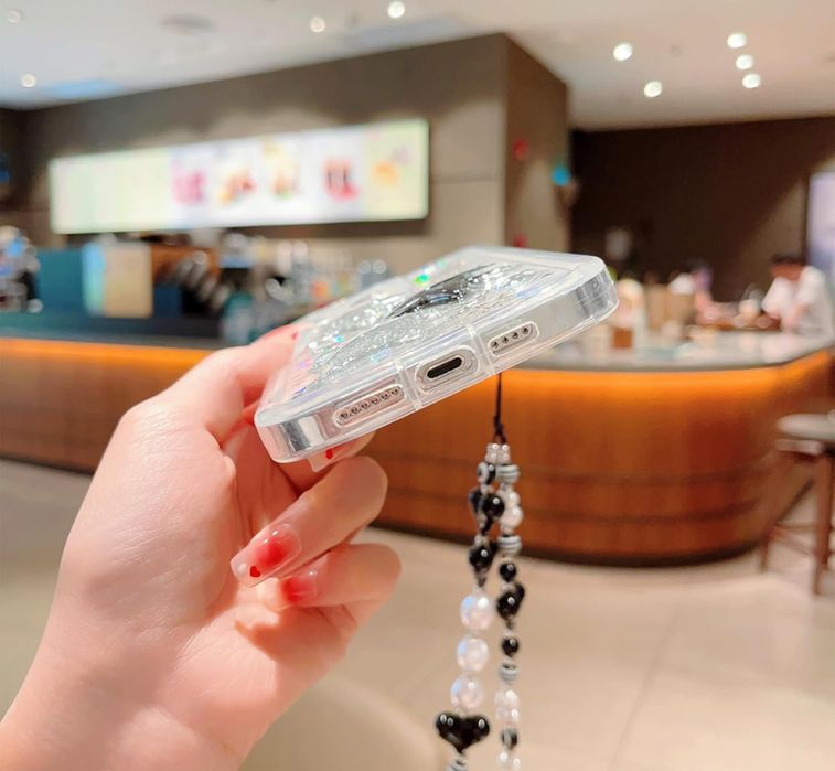 Etui z łańcuszkiem i gwiazdkami do iPhone 14 Pro Max