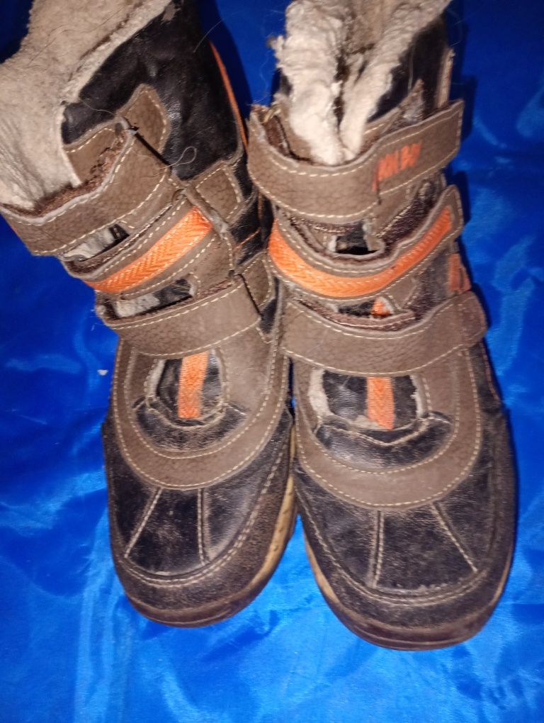 Sprzedam buty chłopięce