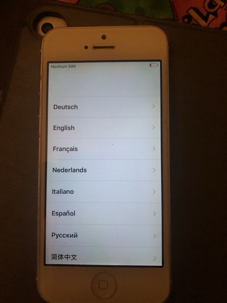 Iphone 5 16 GB branco e cinza