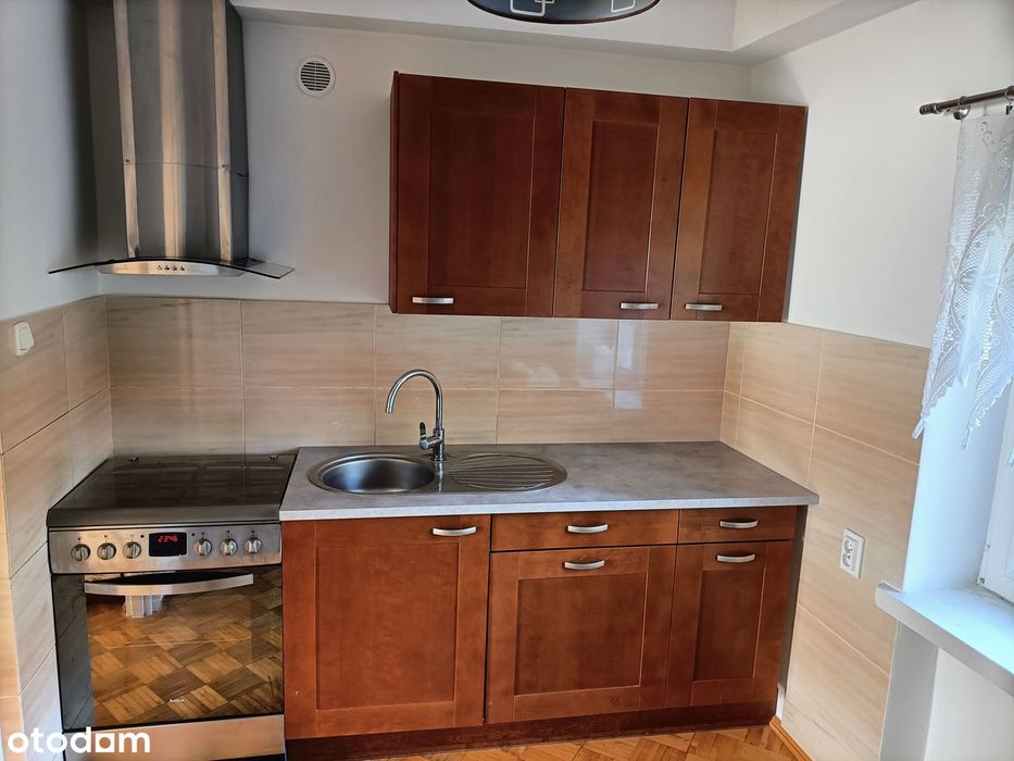 Do wynajęcia piętro domu 80 metrów, (200 m od WKD)