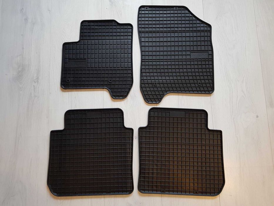 Dywaniki Gumowe Citroen C3 Picasso rok 09 i młodsze Idealnie Dopasowan