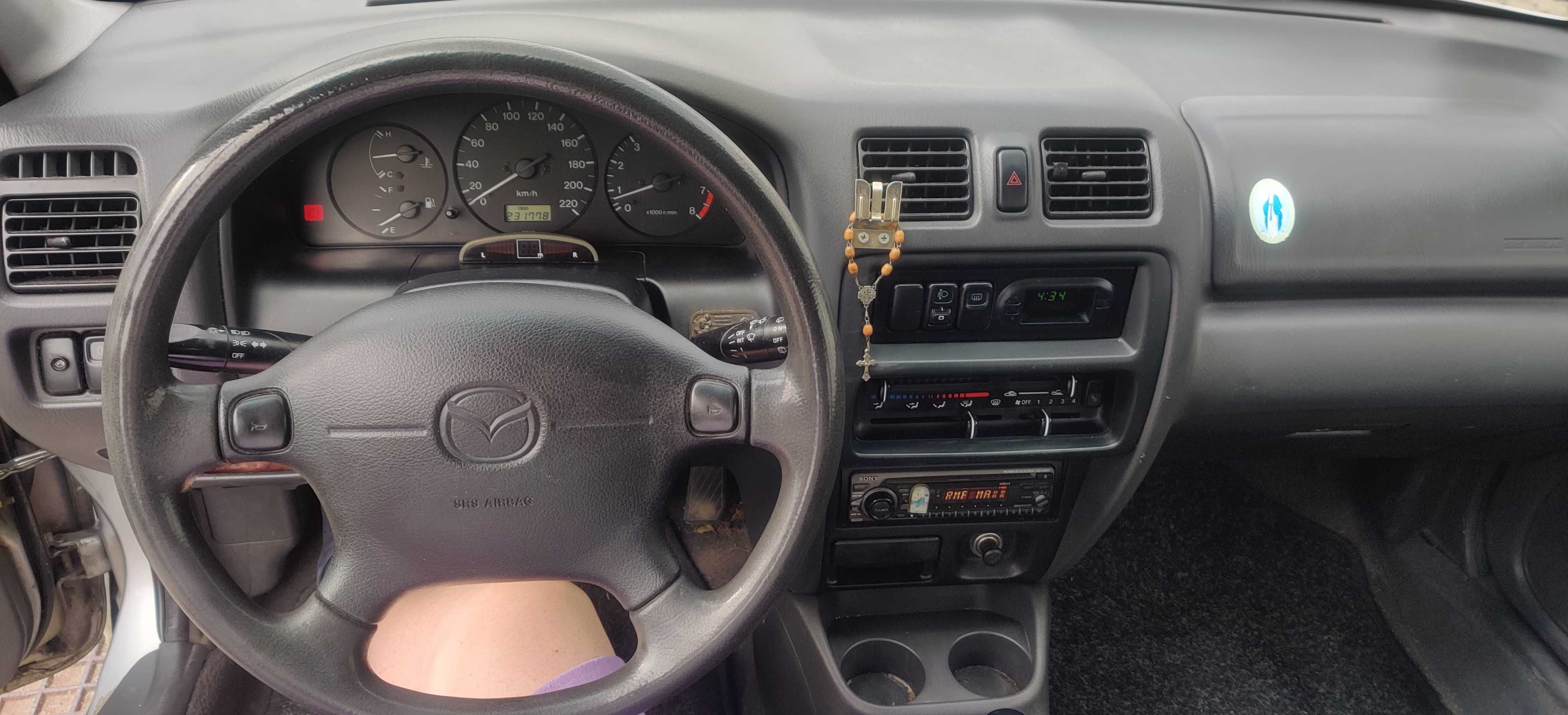 Mazda 323//1.5 benz//Ekonomiczny//Old school