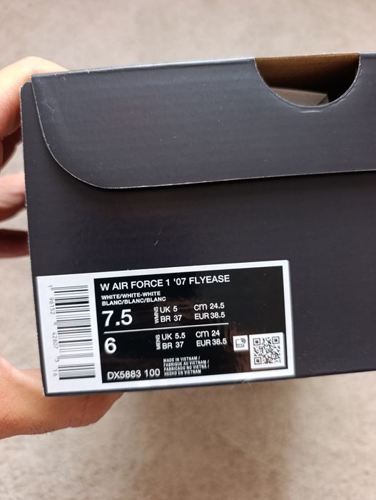 Air Force 1 Low Triple White - tamanho 38.5