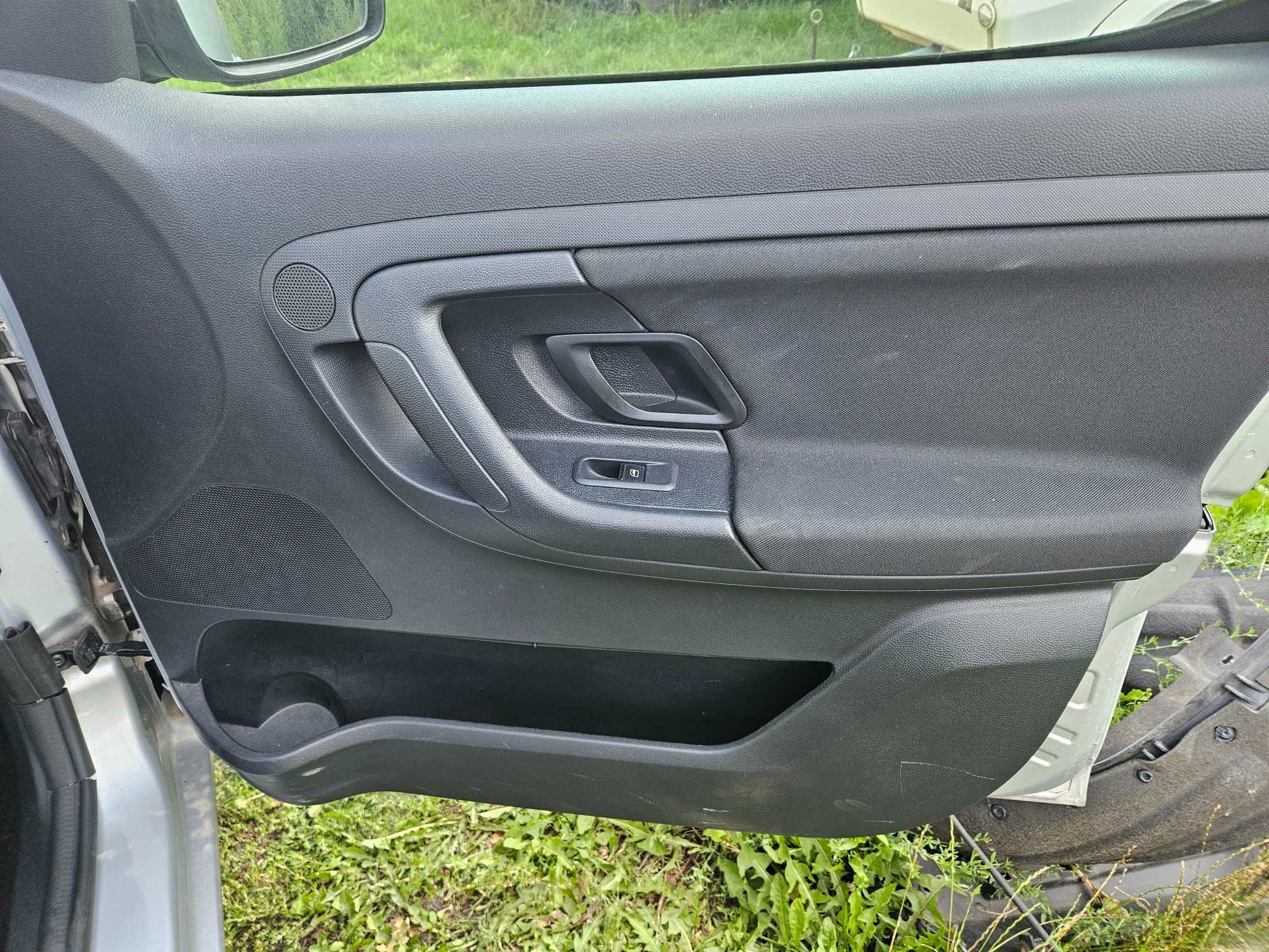 Boczki Boczek  Skoda Roomster lift