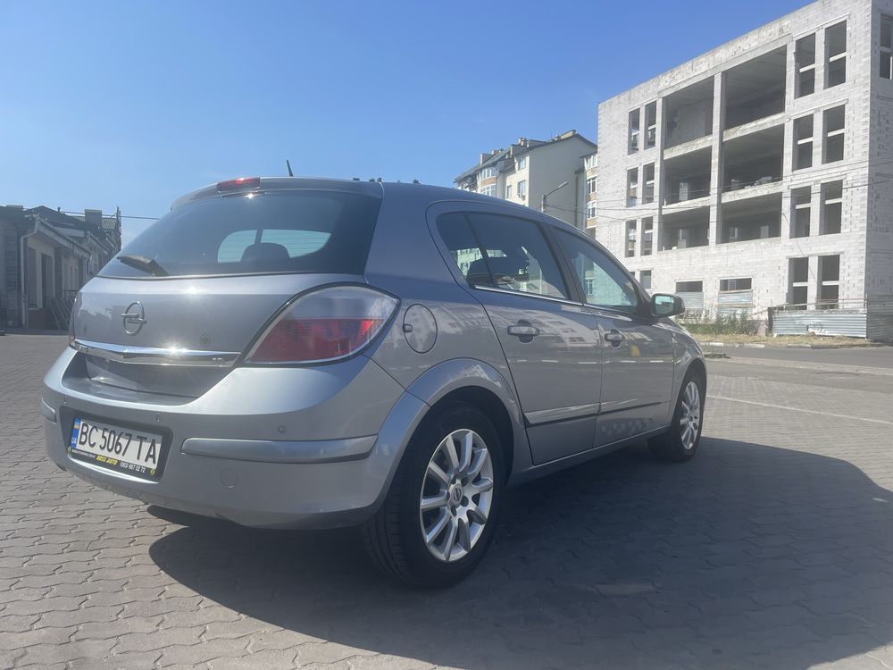 Opel Astra H 1.8
