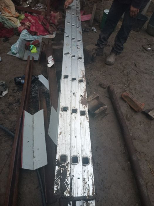 Продам драбину на три секції