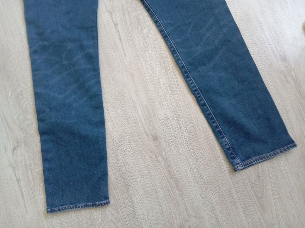 Levis 502 W30 L32 spodnie jeansowe