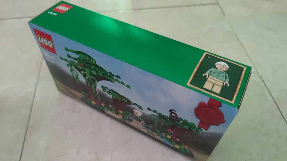 Lego 40530 Tribute to Jane Goodall