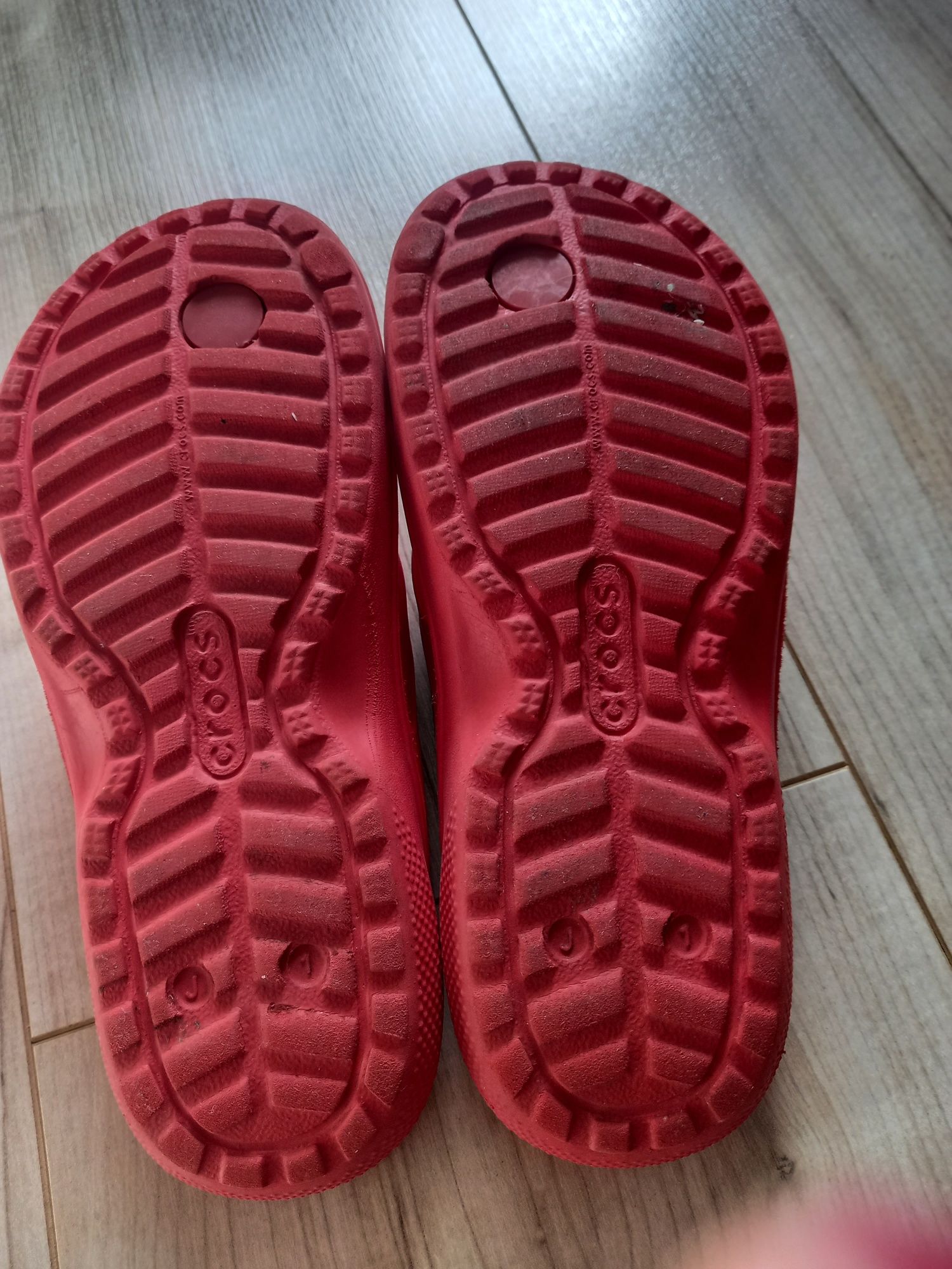 Sprzedam japonki crocs j1 32/33