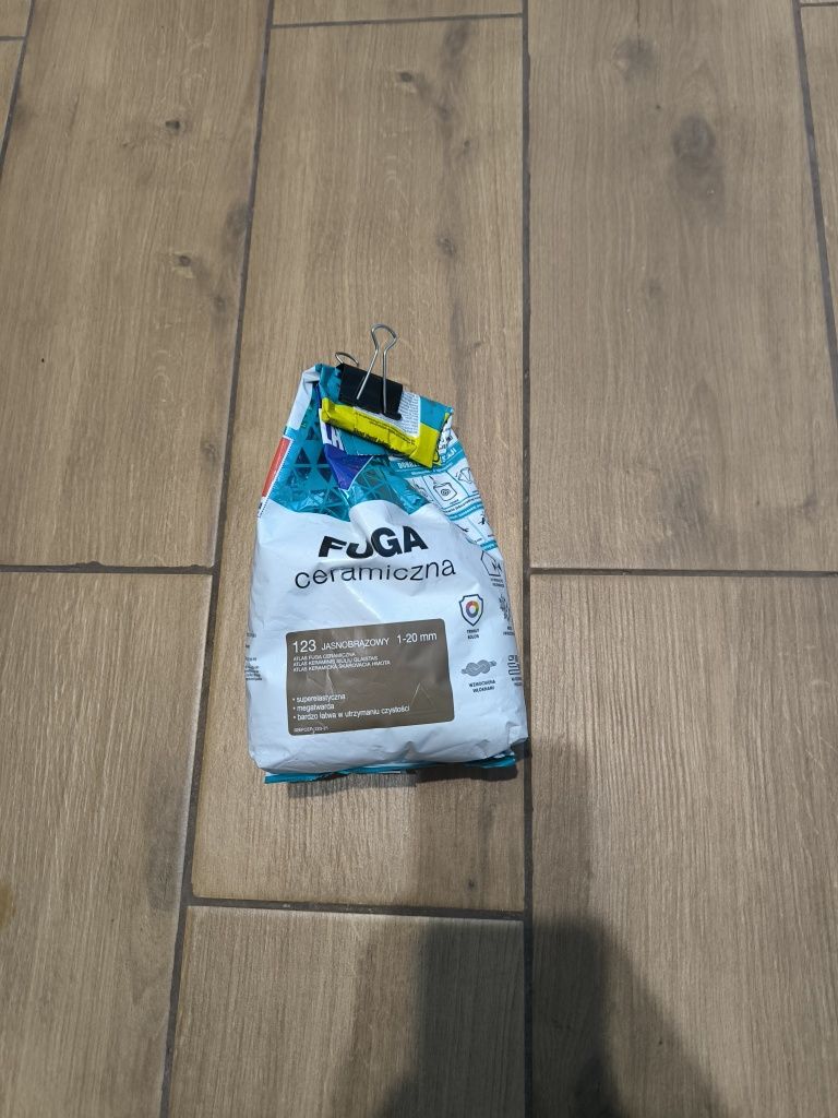 Fuga atlas jasnobrązowa