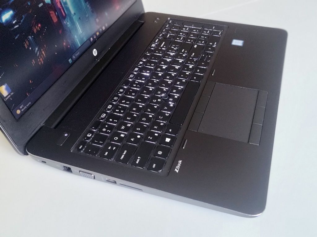 Потужний HP nVidia 4gb/ i7-6820hq/16gb ram/256gb ssd/ FullHdlD 15.6'.