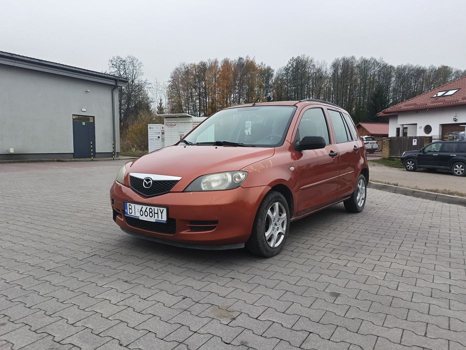 Mazda 2 rok produkcji 2004