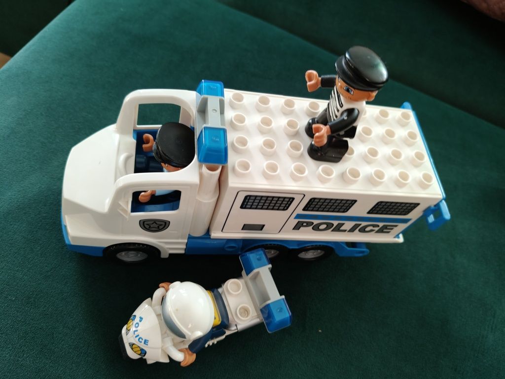 LEGO DUPLO 2+, ciężarówka policyjna plus motocyl