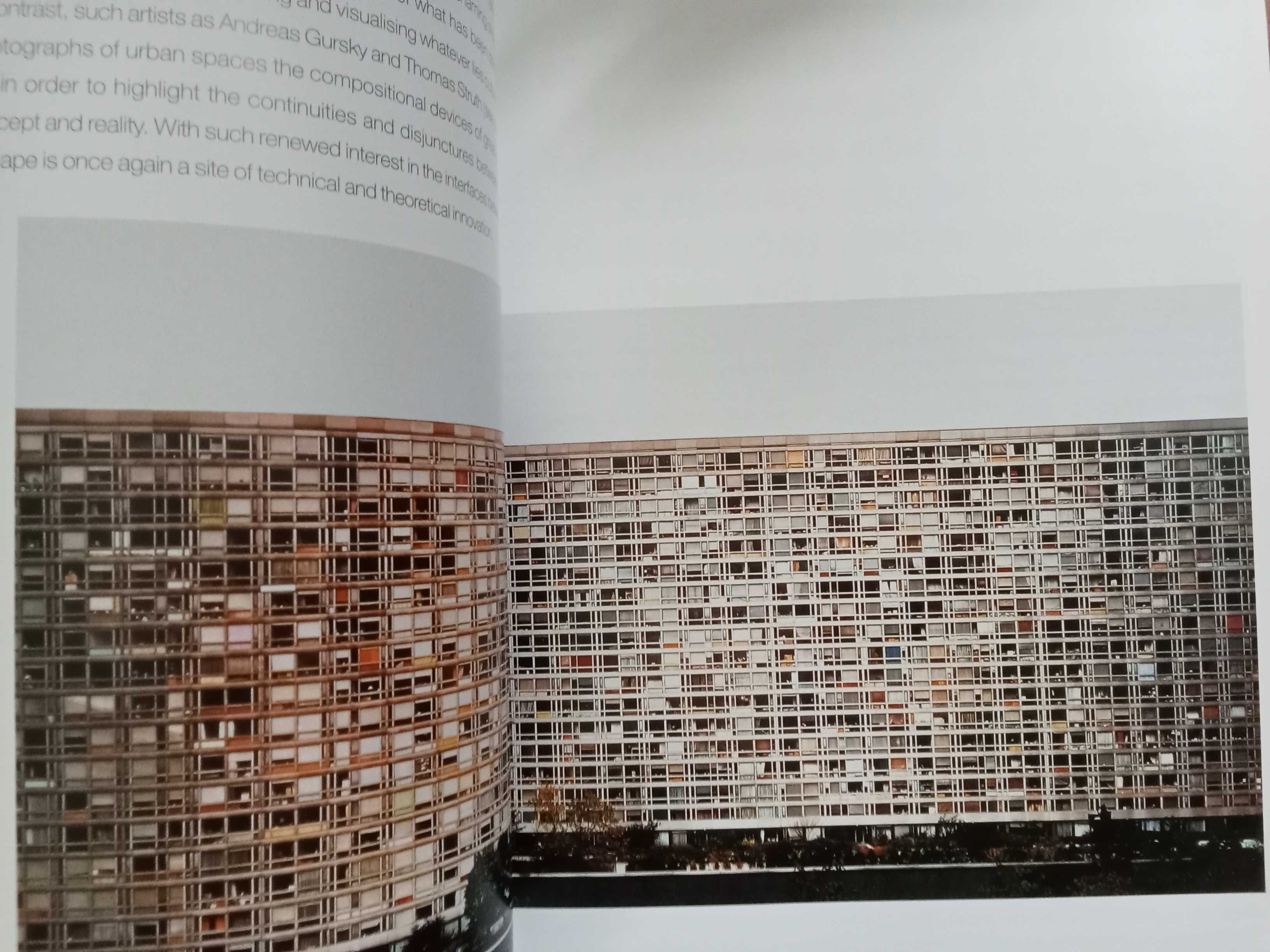 Tate Modern, The handbook