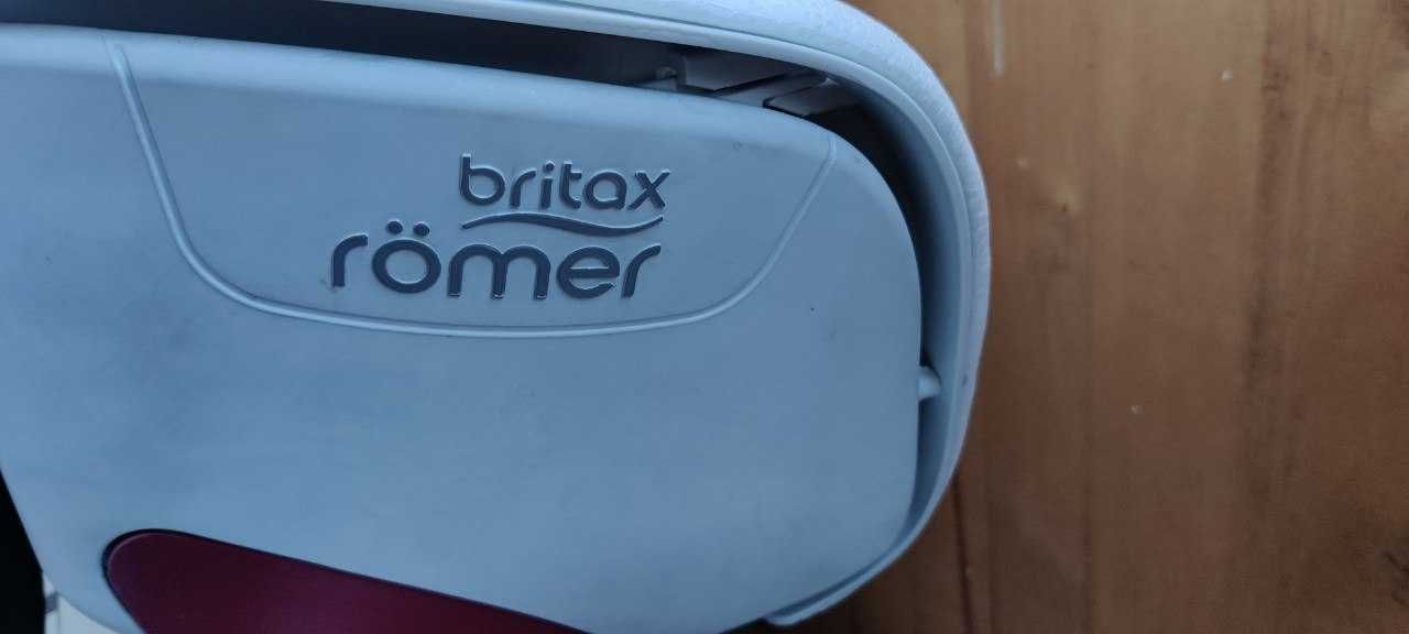 Дитяче автокрісло Britax-Romer KIDFIX XP SICT (15-36 кг)