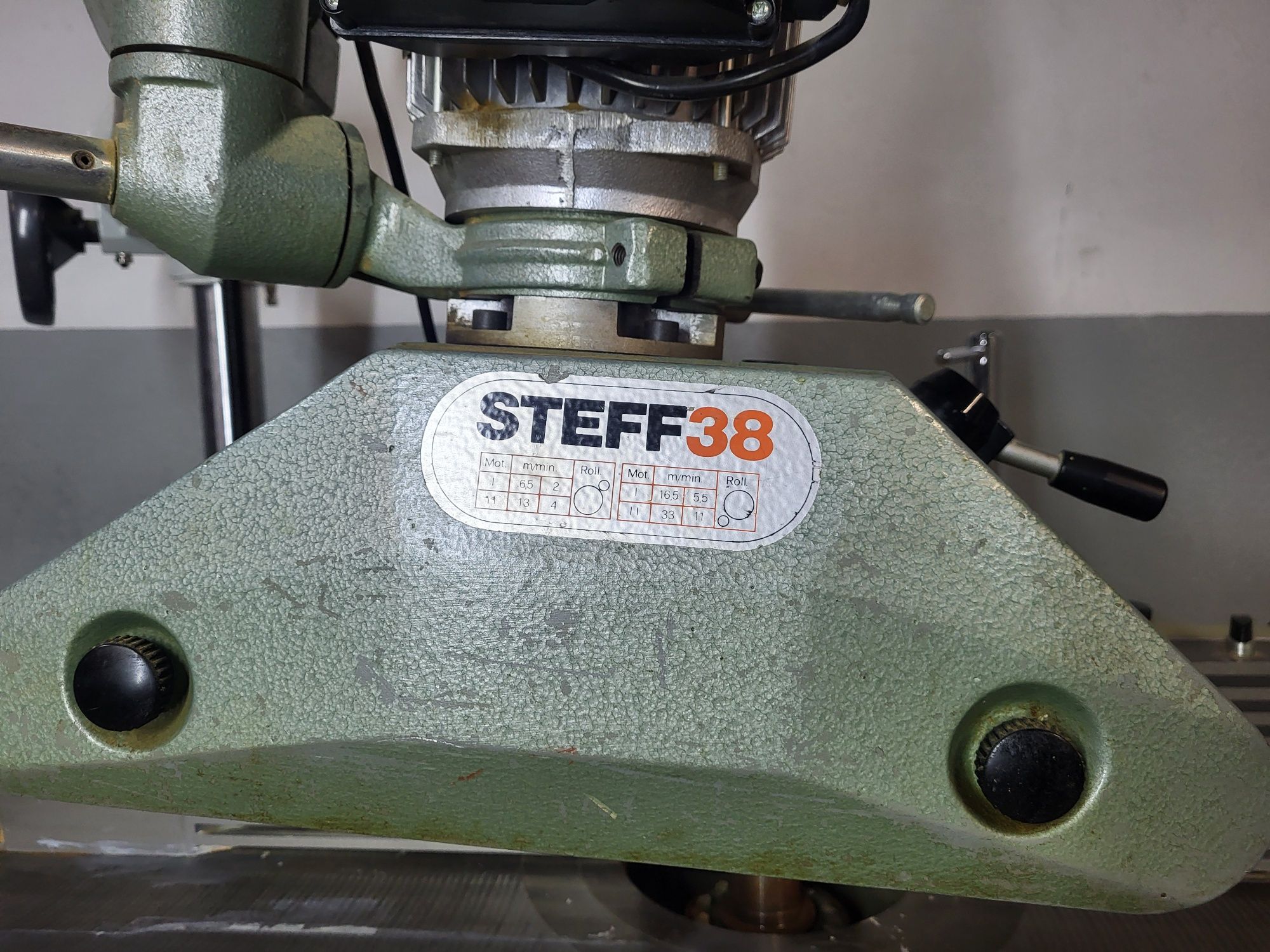 Frezarka dolnowrzecionowa SCM T130N plus części, Steff38