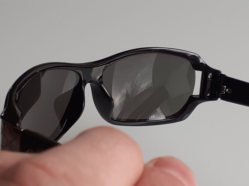 GUCCI  Markowe oryginalne okulary przeciwsłoneczne z 1999r.