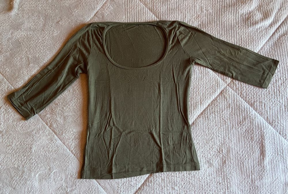 Camisola fina verde exército